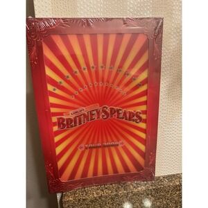 BRITNEY SPEARS 2009 CIRCUS TOUR CONCERT PROGRAM BOOK / FACTORY SEALED